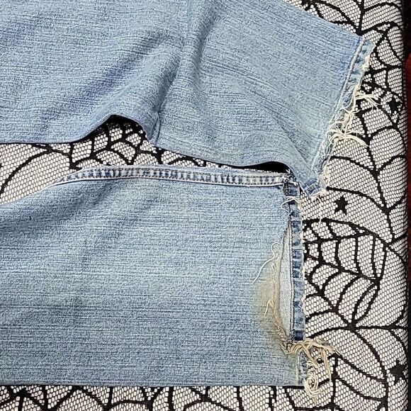 Levi Strauss & Co. Demin Distressed Relaxed Straight Men's Size 30"x32" - Picture 4 of 10